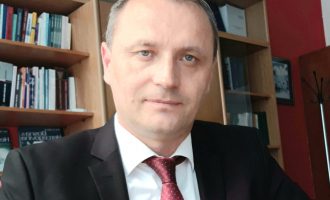 Prof.dr. Elmir Profesor Sadiković : HDZ i SNSD su apsolutni rekorderi u opstrukciji evropskih integracija