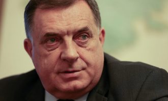 Dodik izvrijeđao O'Briena i pozvao narod na okupljanje : Okupimo se i borimo se. Imamo šansi, Amerika ima atomsku bombu, to ne znači da mi moramo biti loši