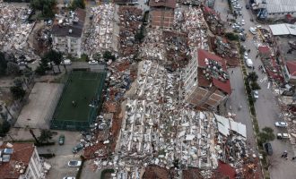 Apokaliptične scene u turskom Hatayu: Zgrade u potpunosti sravnjene sa zemljom (Foto, Video)