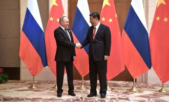 Xi Jinping stigao u posjetu  Putinu! Nakon susreta u Moskvi znat ćemo u kom smjeru ide svijet