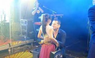 Emotivni susret : Aci Pejoviću na koncert u Vitez došla djevojčica kojoj je prije 10 godina spasio život (Video)