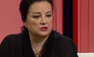 Svetlana Cenić : “Kad bi u Parlamentu napravili test na droge, to bi svijetlilo kao u Las Vegasu” (Video)