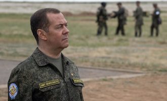 Dmitrij Medvedev: Spremni smo za sukob s NATO-om. Cijena će biti puno veća nego 1945.