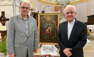 Visoki predstavnik Christian Schmidt posjetio Banju Luku, sastao se s biskupom Komaricom