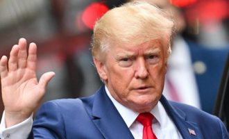 Vanity Fair tvrdi  : Donald Trump privatno pritišće svoje suparnike da odustanu od kandidiranja