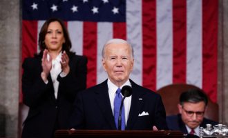Joe Biden tokom obraćanja u Kongresu : “Nikada naša sloboda i demokracija nisu bili tako u opasnosti u našoj zemlji kao što su danas”