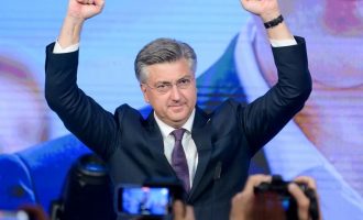 Plenković proglasio pobjedu na izborima: Krećemo u formiranje nove parlamentarne većine kako bismo formirali našu treću vladu