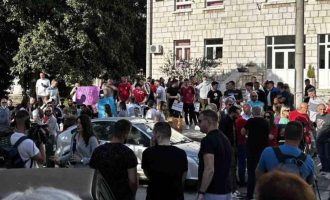 „Stolac protiv nasilja“ : Građani ovog grada organizovali protestnu šetnju zbog napada na mladiće