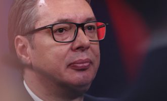 Vučić se pomirio sa usvajanjem rezolucije o genocidu u Srebrenici: Mnogi su se predomislili i zabili nam nož u leđa