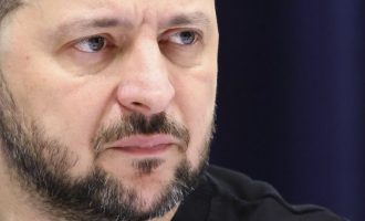 Ukrajinski predsjednik Zelenski : Situacija na prvoj liniji fronta ‘vrlo, vrlo teška’