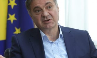 Denis Zvizdić : Ako Dodik nastavi uzimati pogrešnu terapiju koju mu daje Kremlj, koalicija sa SNSD-om neće dočekati kraj mandata