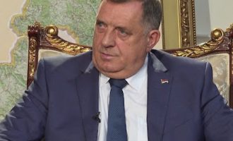 Slobodan Vasković : Dodik se skućio i u Budimpešti