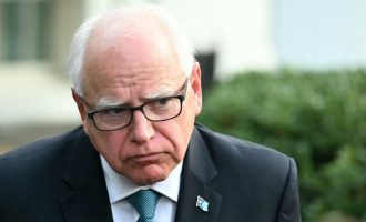 Tim Walz pod lupom : Kako demokratski potpredsjednički kandidat gleda na Izrael, Palestinu i Kinu?