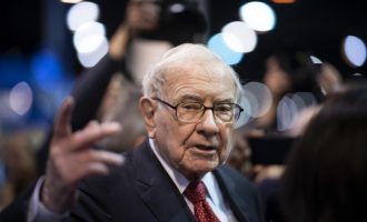 Warren Buffet odlučio se na radikalan zaokret i izazvao opću paniku: ‘Zna li on nešto što mi ne znamo?‘