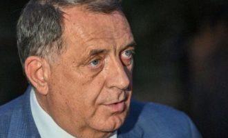 Milorad Dodik izašao iz bolnice: ‘Stigao sam kući u selo svoje’