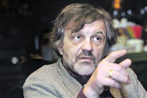 “Pukla ljubav” : Kusturica tvrdi da se Vučić okružio ‘klaunima’ i unazadio Srbiju