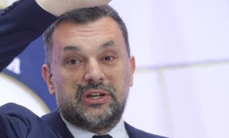 Finansijska policija izuzela dokumentaciju iz Vlade i Skupštine KS: Provjerava se da li je Elmedin Konaković zloupotrijebio položaj