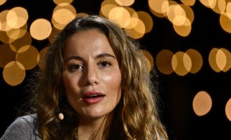 Veliko “NE”: Ko je Albanka koja je odbila milijardu dolara od Zuckerberga? (VIDEO)