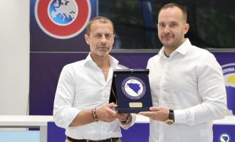 Aleksander Čeferin (UEFA) i Vico Zeljković (FNSBiH)