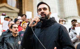 Slavoj Žižek : Agonija establišmenta i buđenje ljevice