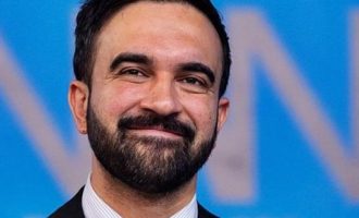 “Crni labud iz New Yorka: Najmanje je važno što je musliman !