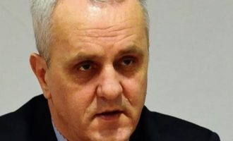 Ko je Zijad Krnjić o kojem bruji politička scena: Imenovao ga Novalić, kritikuju ga SNSD i HDZ, a ograđuje i Trojka