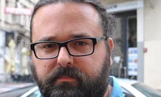 Andrej Nikolaidis o svom novom romanu  ‘Safari u Sarajevu : “Glavni likovi su Aleksandar Vučić i Vojislav Šešelj ”