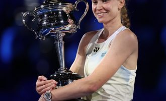 Sabalenka pala u dramatičnom finalu : Senzacionalna Ribakina izvela ludi preokret i osvojila Australian Open