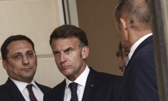Francuski predsjednik Macron: U najtežoj smo situaciji od Drugog svjetskog rata