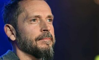 Dragan Bursać: Teška ti crna zemlja, Ratko Mladiću!