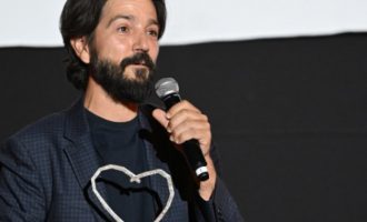 Diego Luna dobio Počasno Srce Sarajeva  : “Kad odem kući svima ću reći da trebaju doći u Sarajevo”