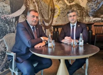 Faruk Kajtaz : Okreće li Zagreb zbog Mladića stranicu ili …