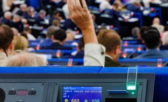 Evropski parlament otvara pitanje Mladićeve sahrane i veličanja ratnih zločinaca u Srbiji