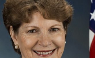 Američka senatorica Jeanne Shaheen : Svijet mora pamtiti genocid u Srebrenici i ne smije dozvoliti prekrajanje historije (Video)