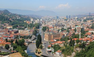 SDA, SBiH i DF preuzimaju Kanton Sarajevo i obaraju Trojku s vlasti