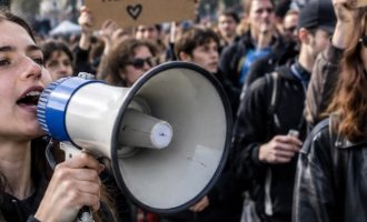 Evropa na ulicama: Gotovo 1.000 ljudi uhapšeno u Francuskoj. Eskalacija u Tirani, neredi i u Italiji i Briselu