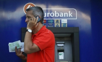 Čekajući izbore i rasplet : Grci masovno povlače novac iz banaka i kupuju zalihe hrane