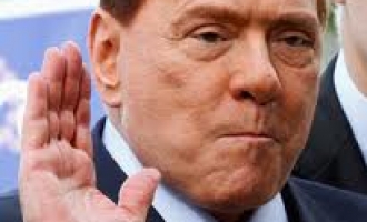Berlusconi priznao : U Libiji nije bilo revolucije, narod je volio Gaddafija