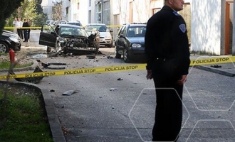 Automobil uništen, putnici preživjeli : U Mostaru eksplodirao BMW Petra Golemca